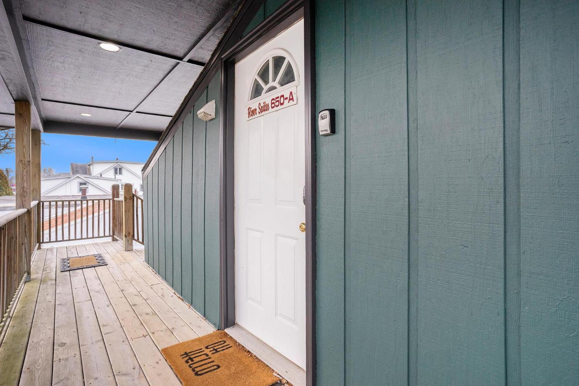Riverside Suites - Unit A Saugatuck Εξωτερικό φωτογραφία